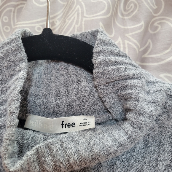 Wilfred free turtleneck - Picture 2 of 2